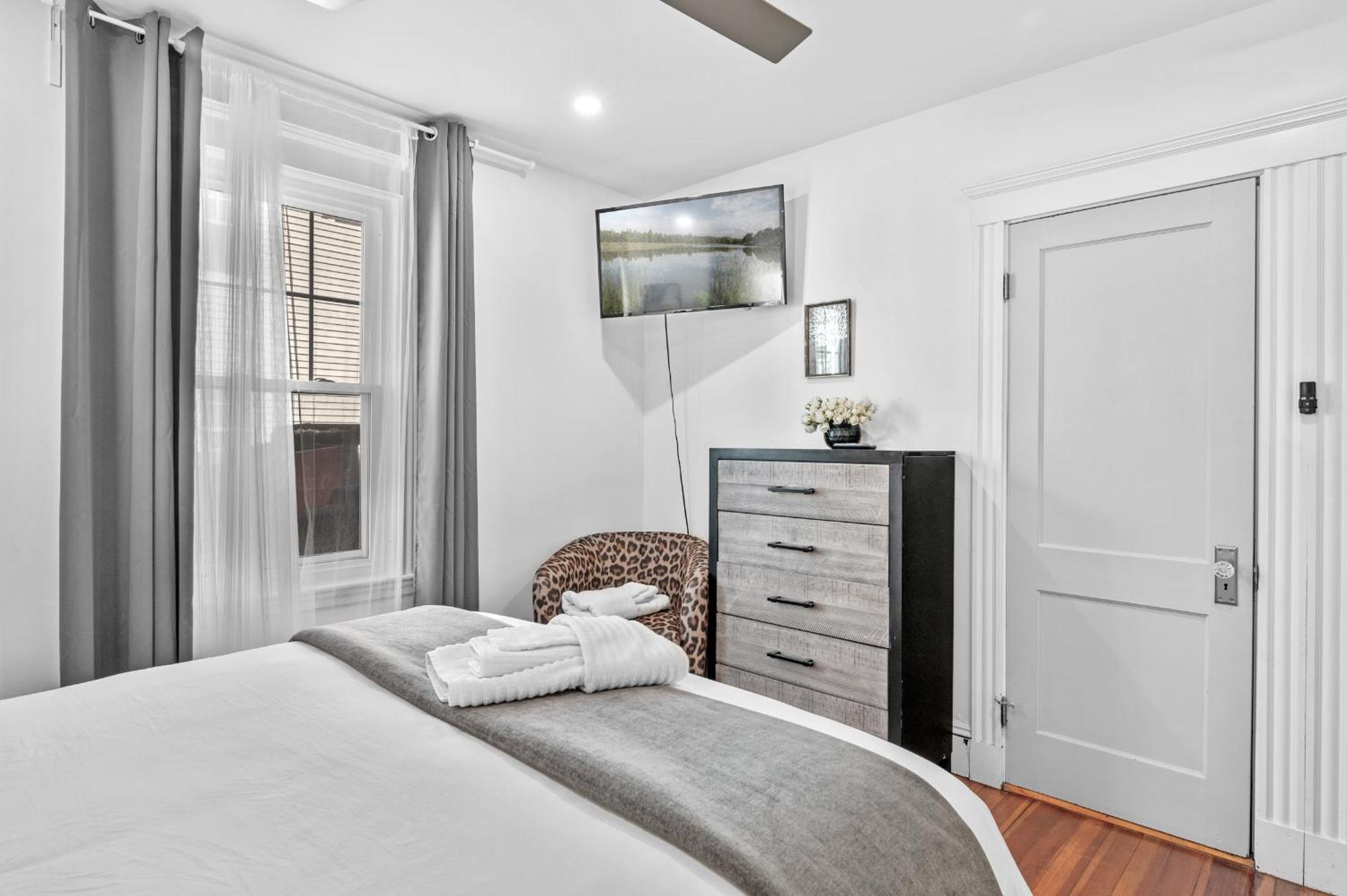 Roslindale Village Condos Boston Exterior photo